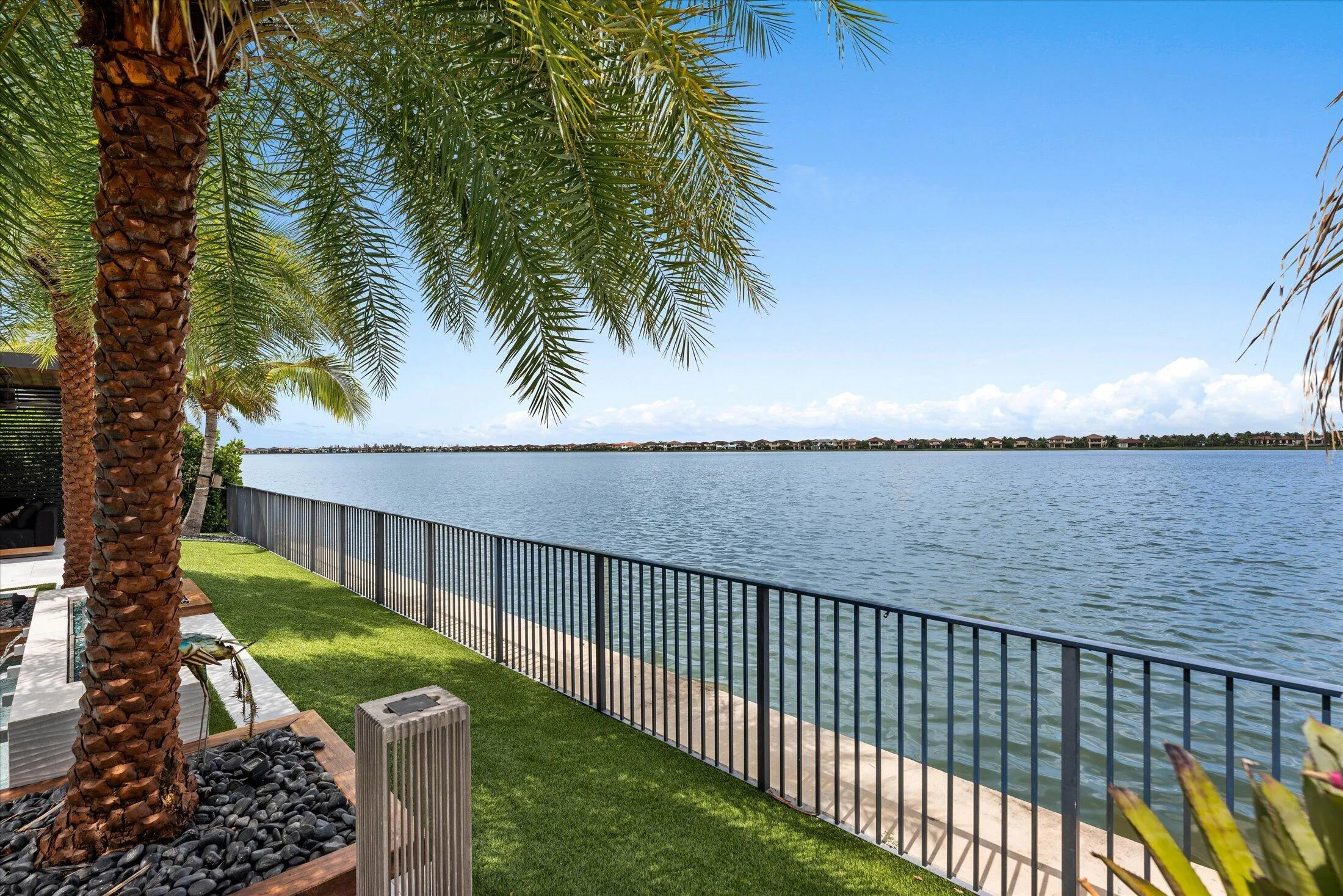 046-8590 W Parkland Bay Trail, Parkland-