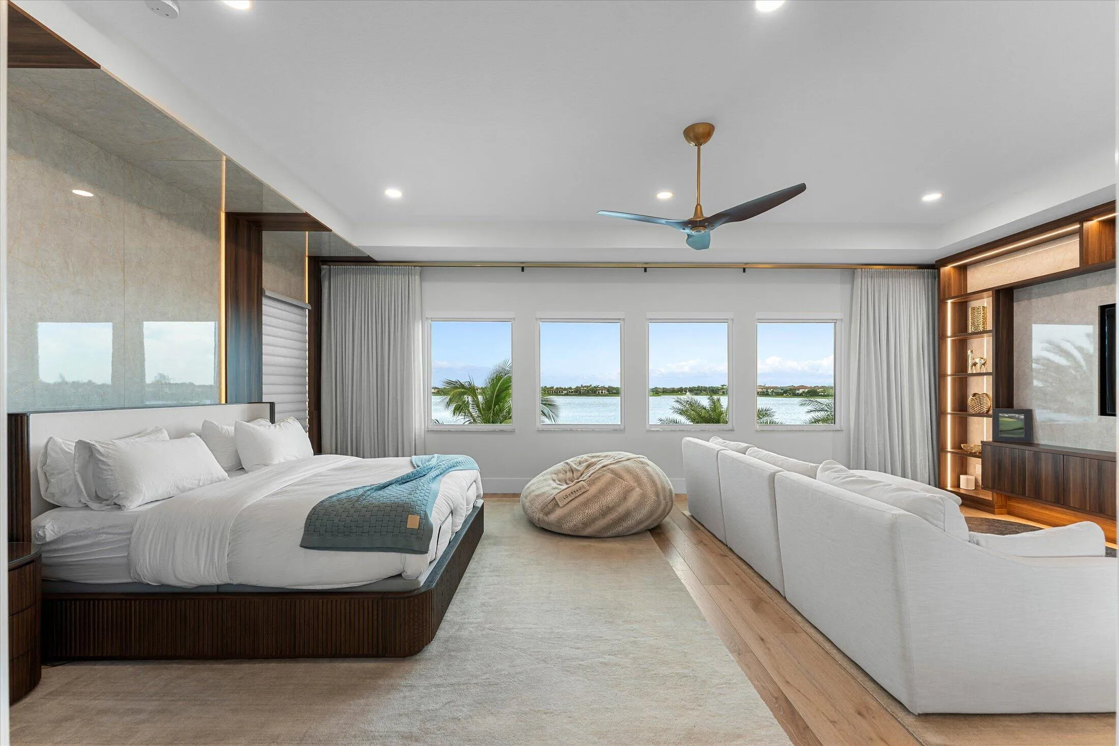 061-8590 W Parkland Bay Trail, Parkland-