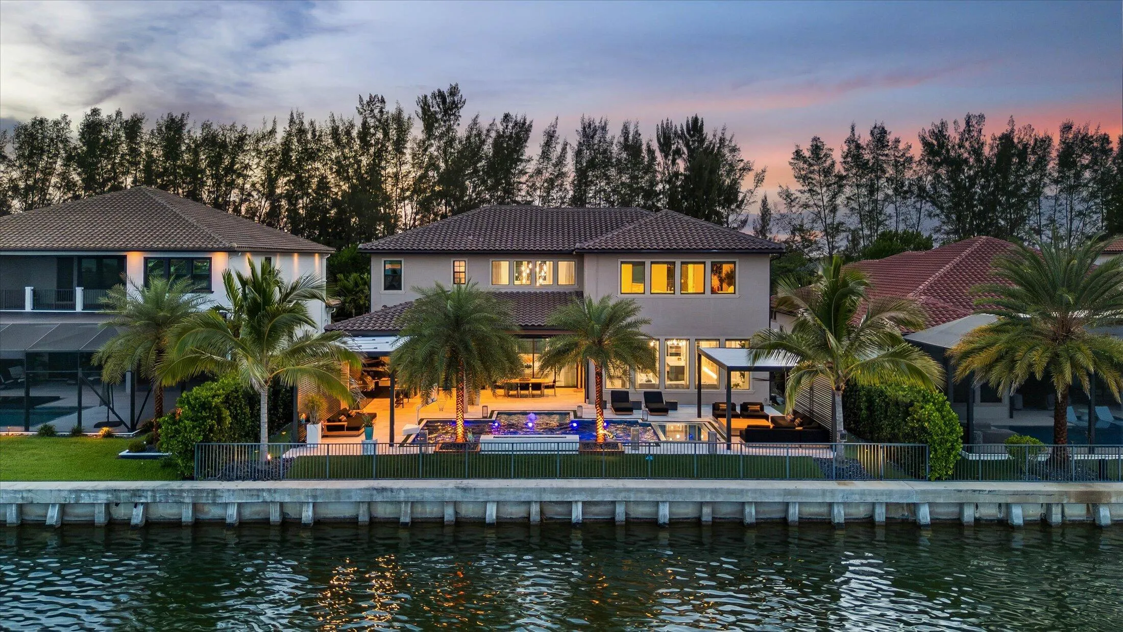 097-8590 W Parkland Bay Trail, Parkland-