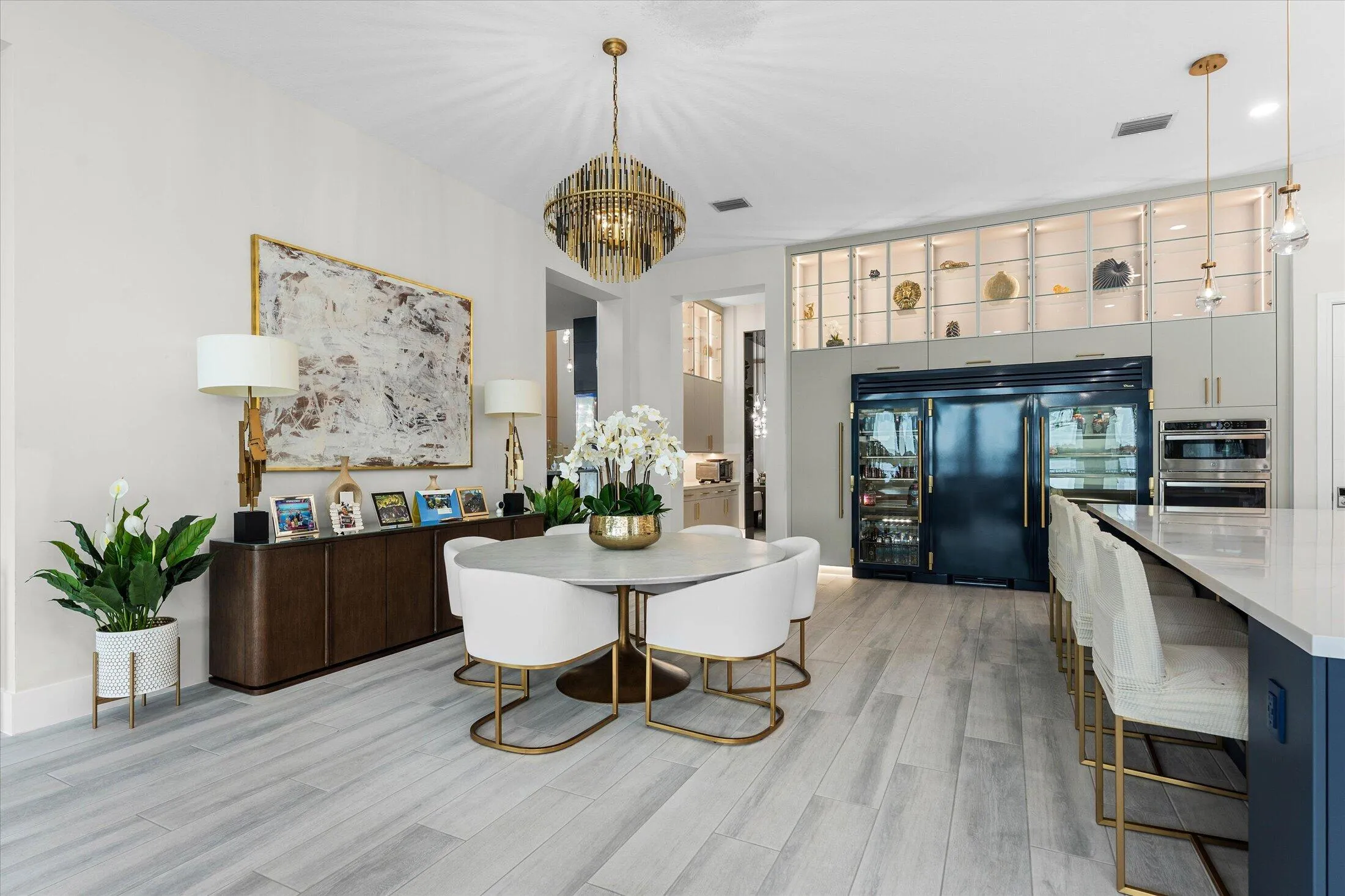 025-8590 W Parkland Bay Trail, Parkland-