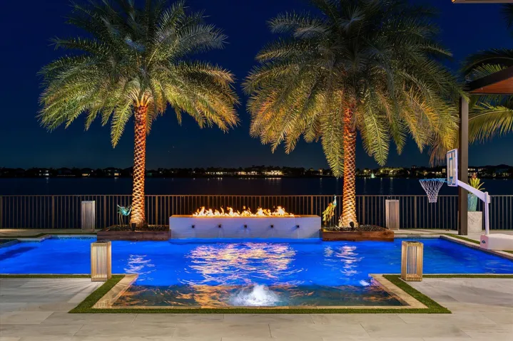 108-8590 W Parkland Bay Trail, Parkland-