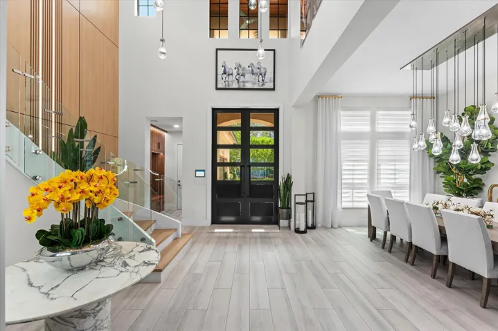 004-8590 W Parkland Bay Trail, Parkland-