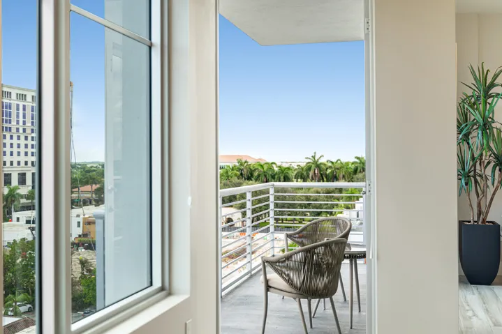 082-155EastBocaRatonRoad-701-BocaRaton-F