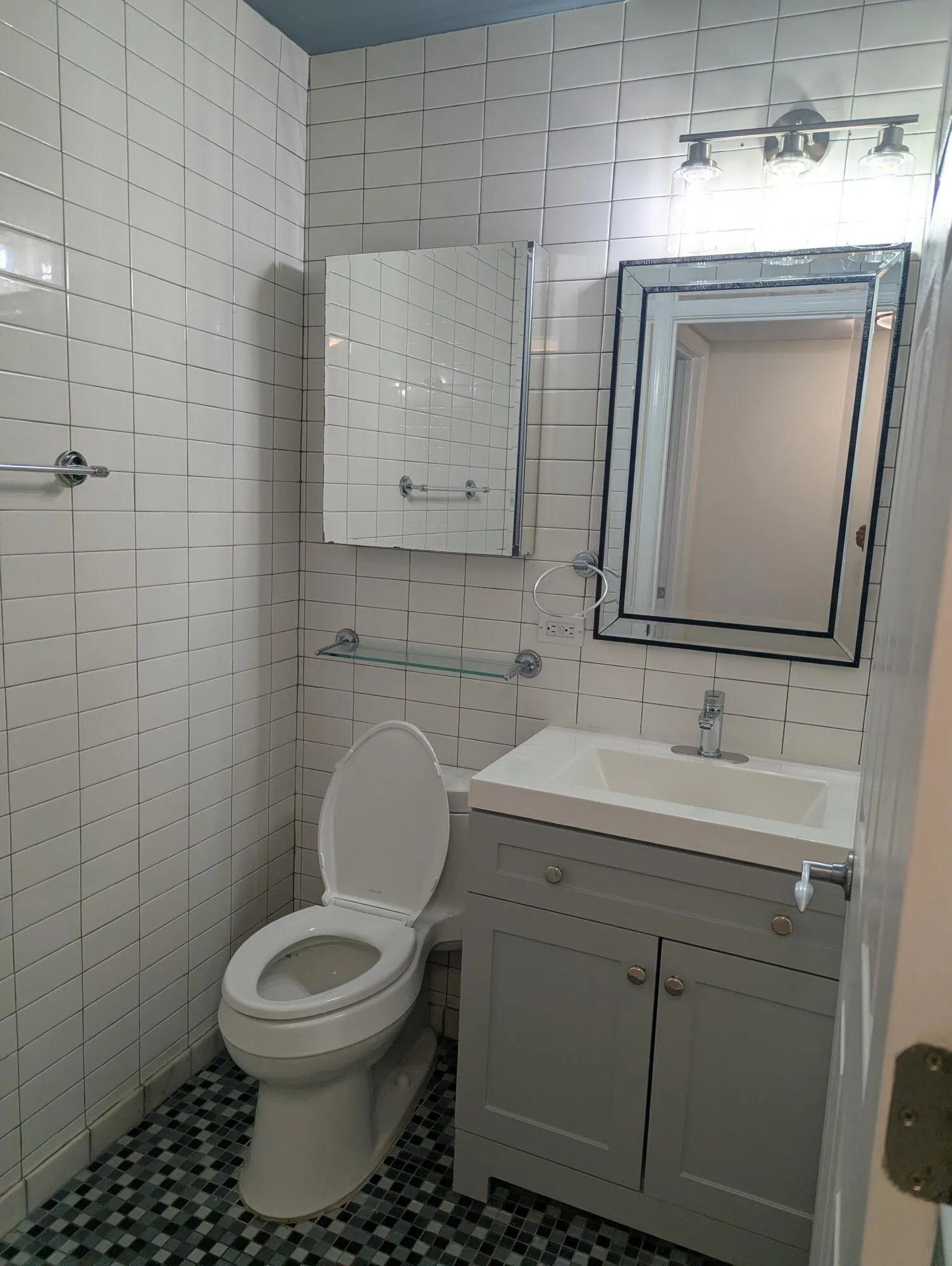 PXL_20260522_180236098