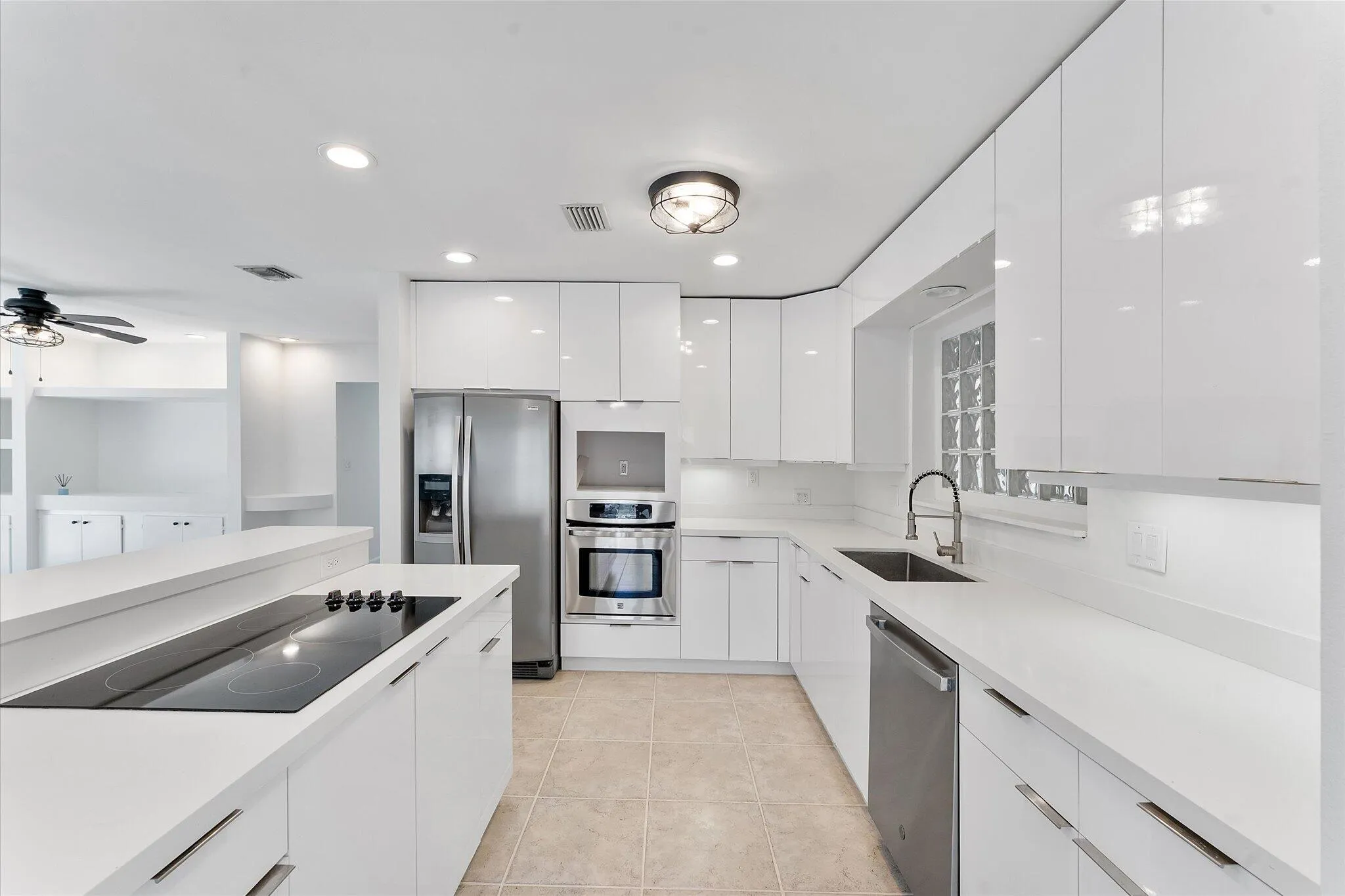 13-5200 NE 18th Terrace_013