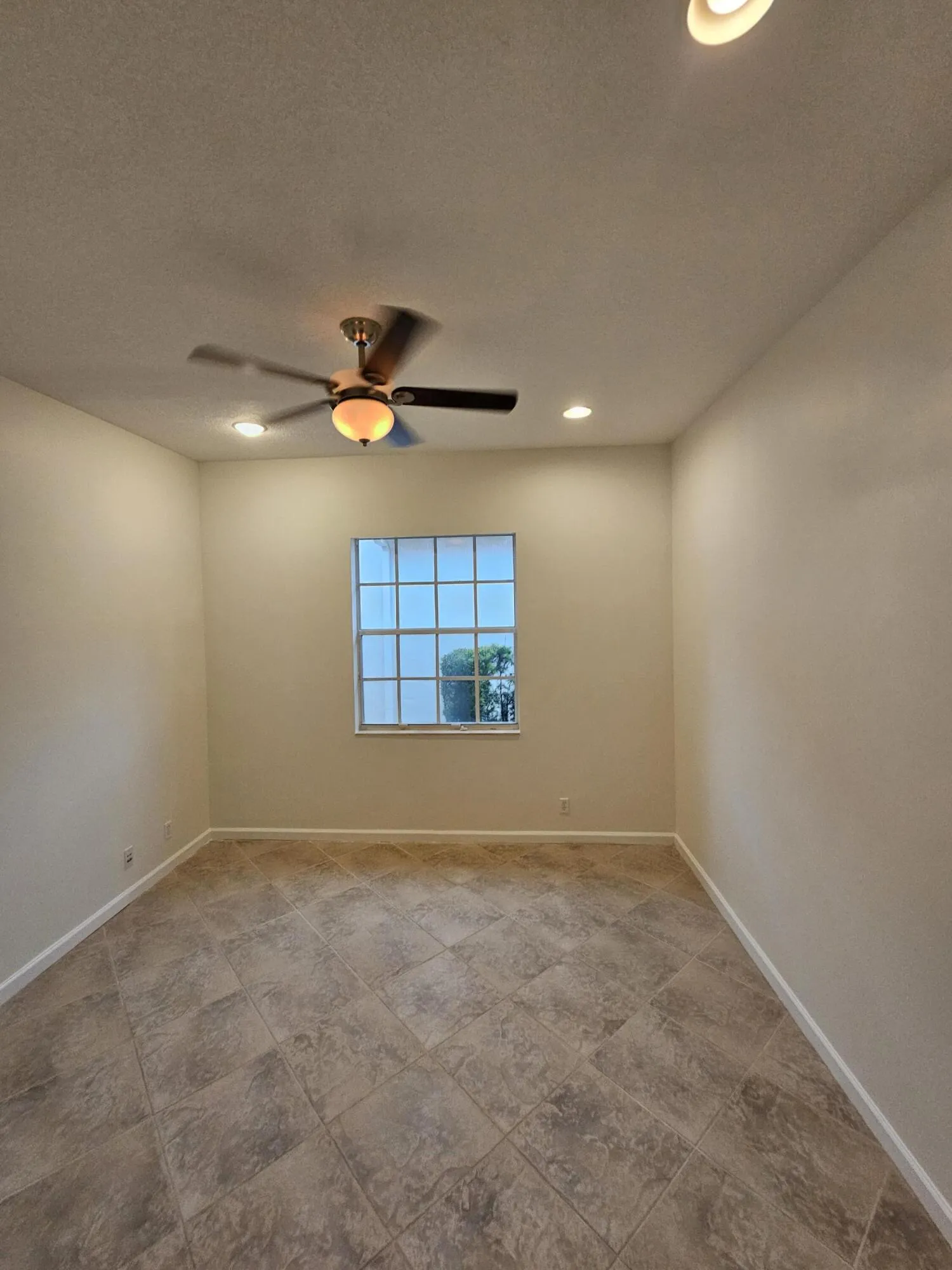 4TH BEDROOM