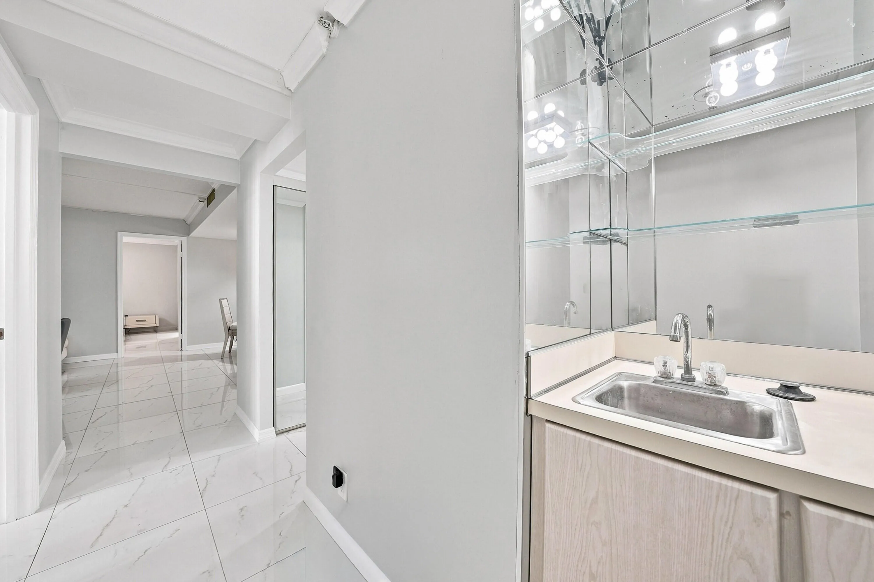 21_wet bar