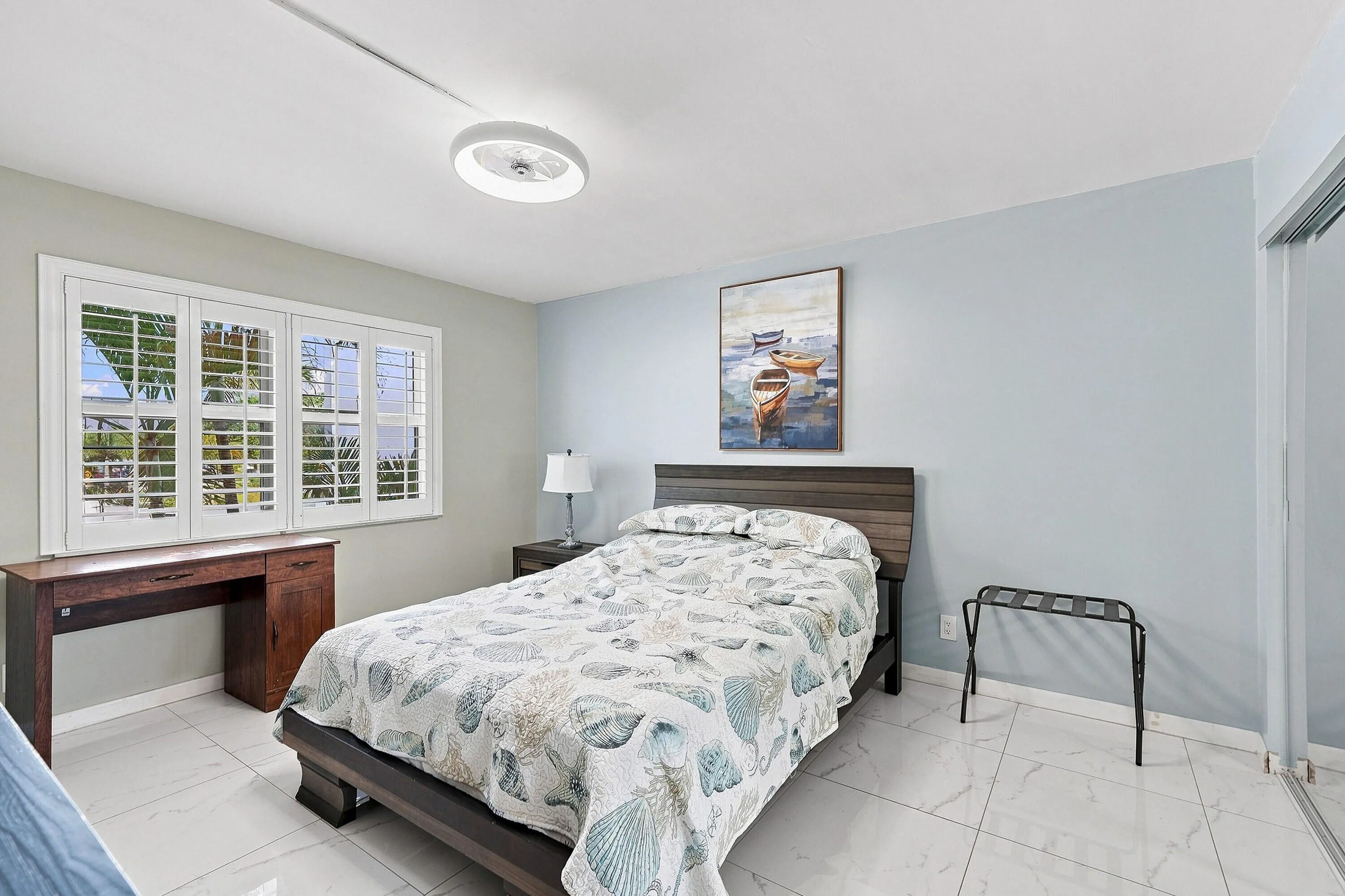 16_bedroom