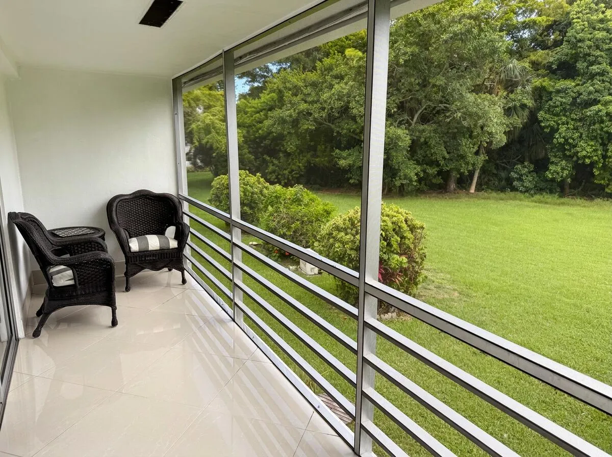 Screened in Patio