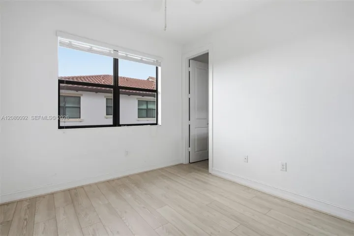 Second Bedroom (Third Floor) with Ensuite Bathroom