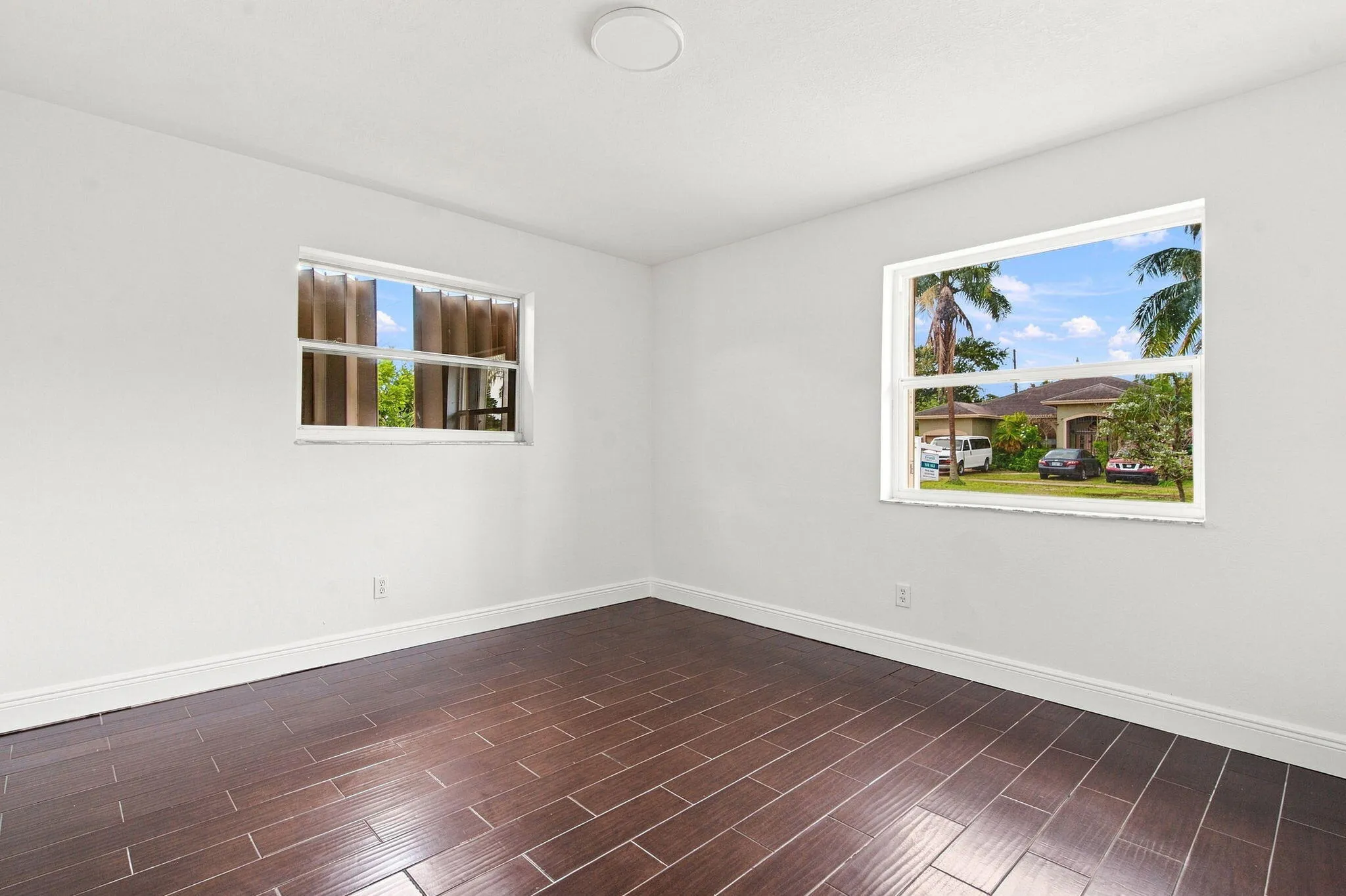 15-web-or-mls-399-sw-14th-st