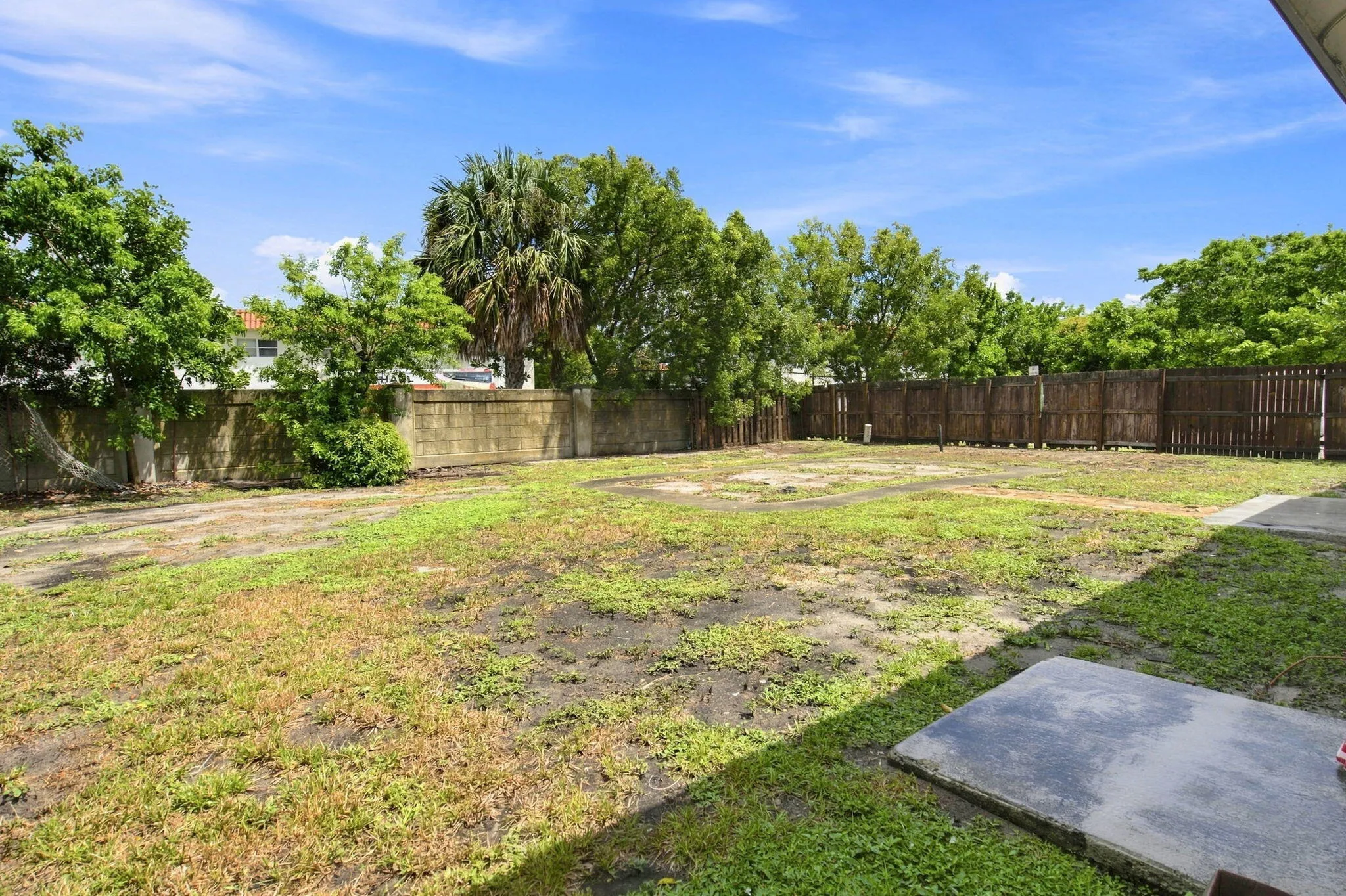 21-web-or-mls-399-sw-14th-st