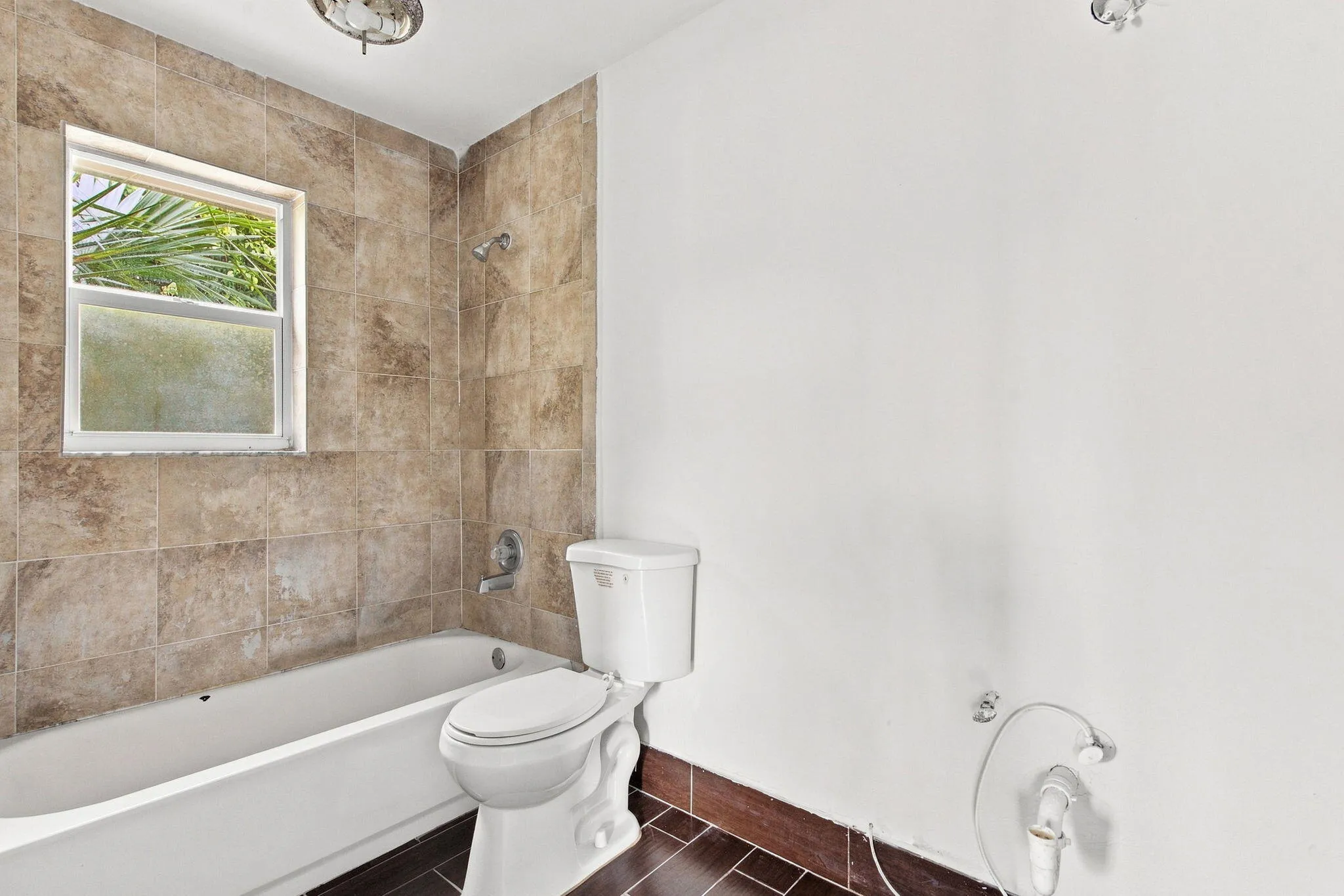 14-web-or-mls-399-sw-14th-st