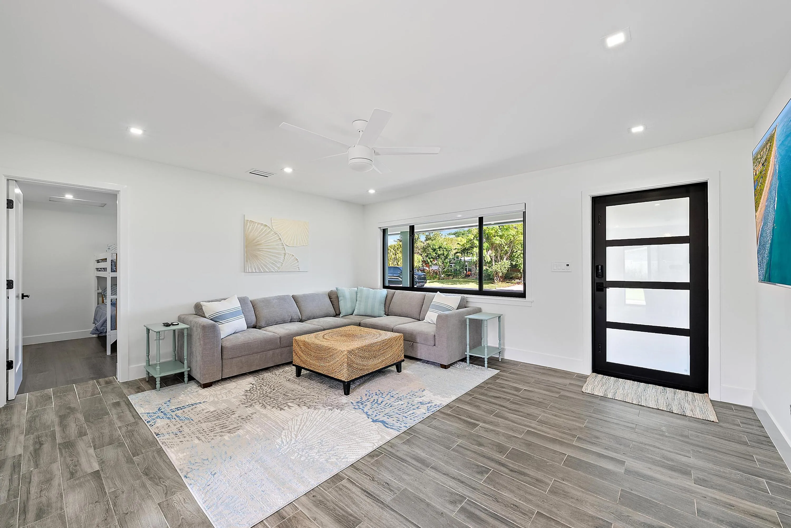 415 Pittsburgh Dr-3