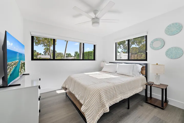 415 Pittsburgh Dr-6