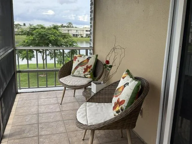 Serene lake view on two sides of the patio