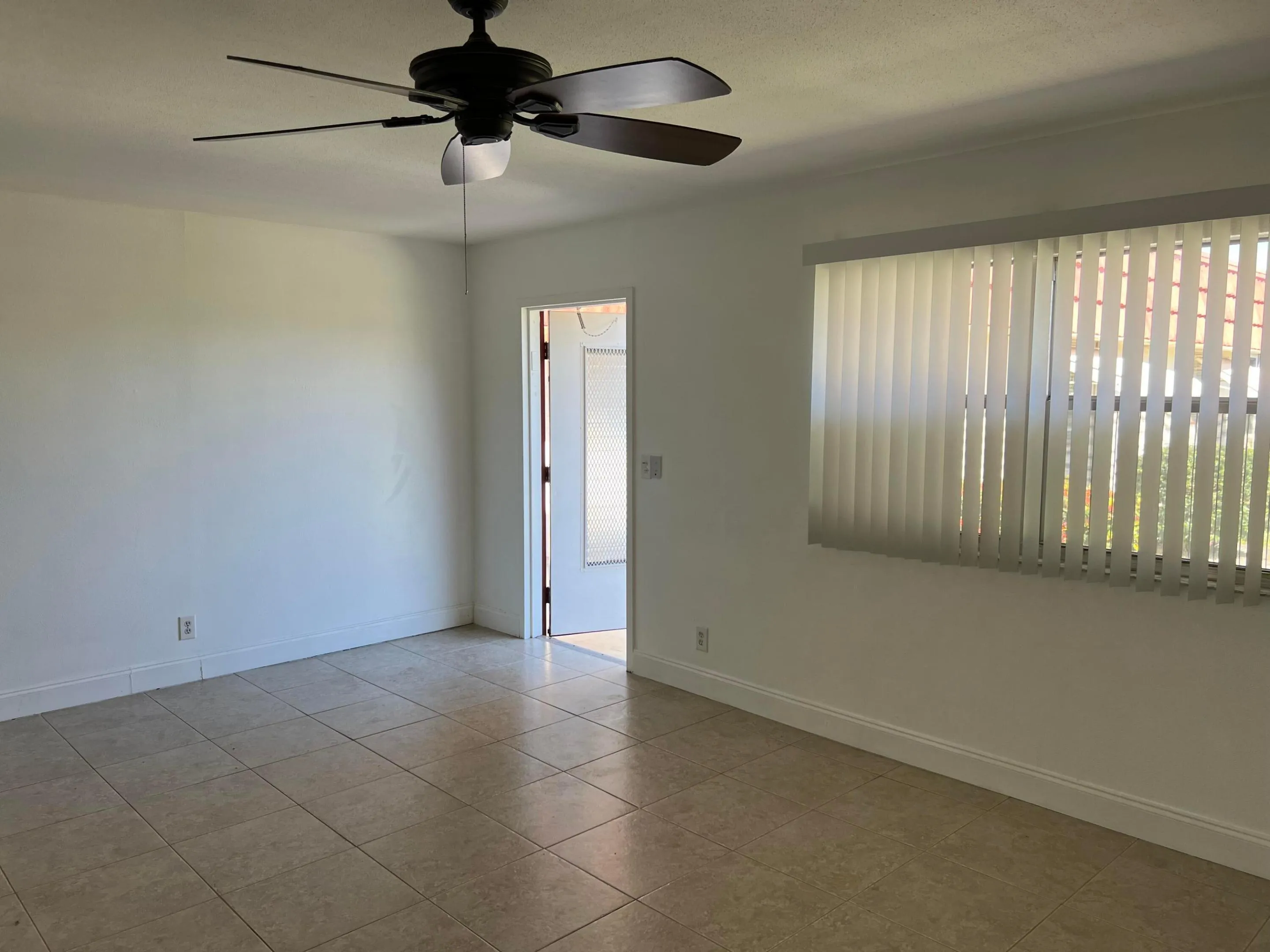 LOOKING TOWARD FRONT DOOR