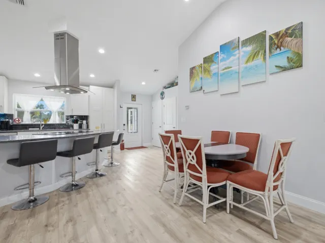 Dining Foyer
