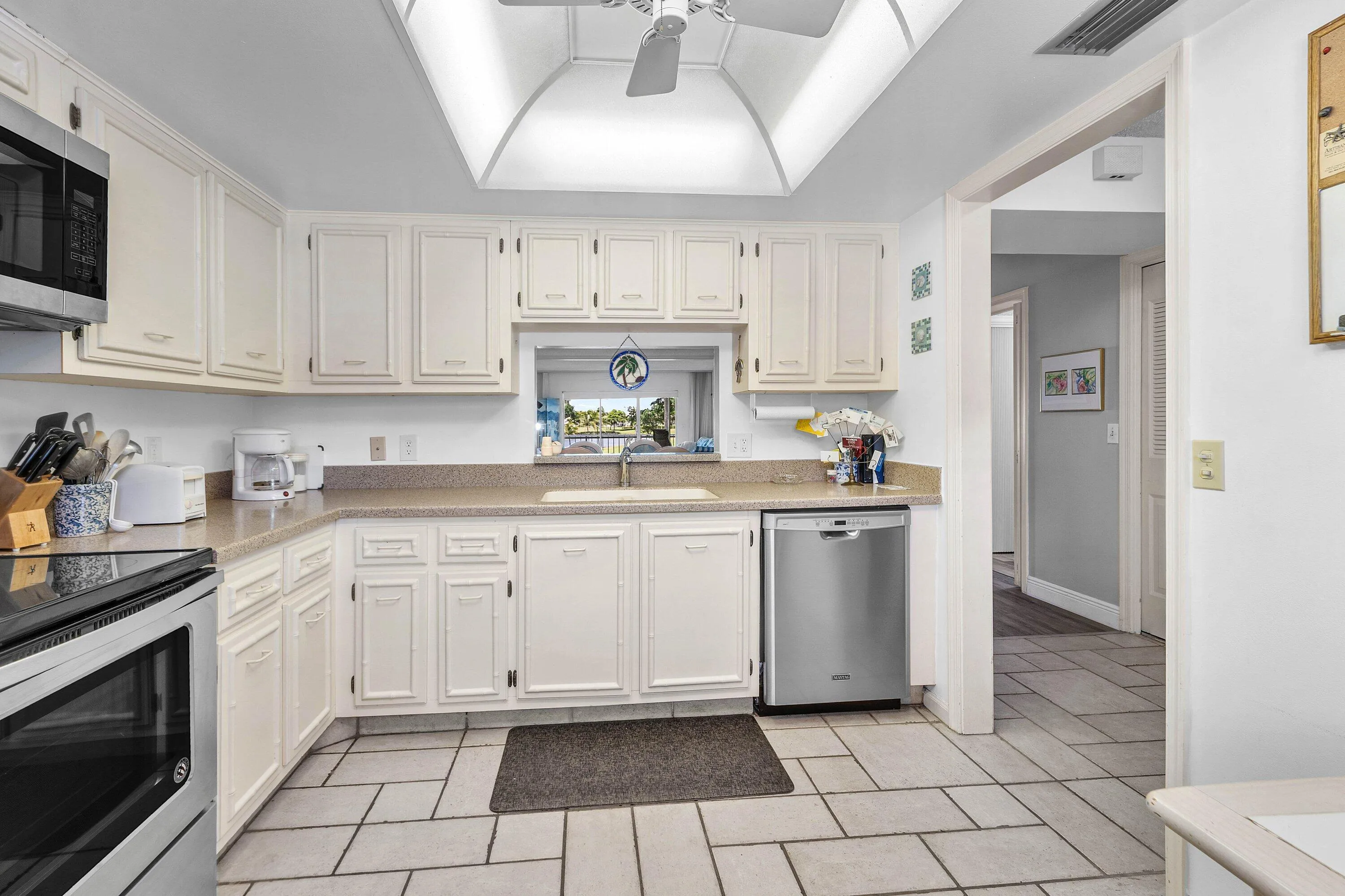 007-250JohnFKennedyDrive-Atlantis-FL-334