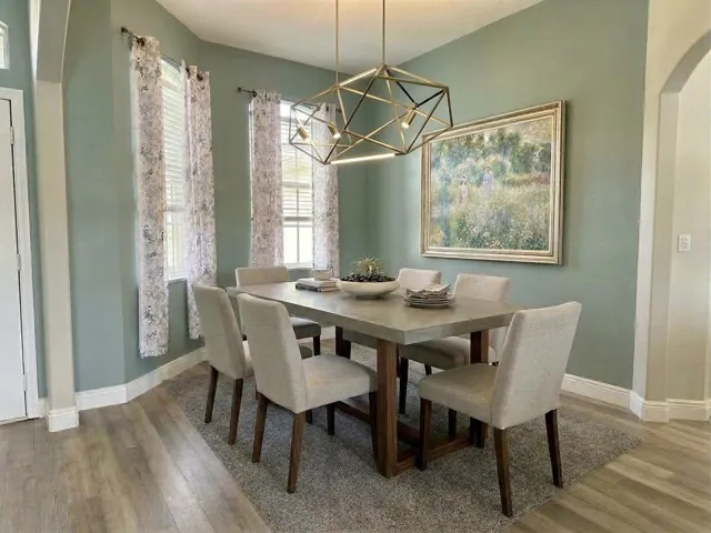 Dining Room - VIRTUALLY STAGED