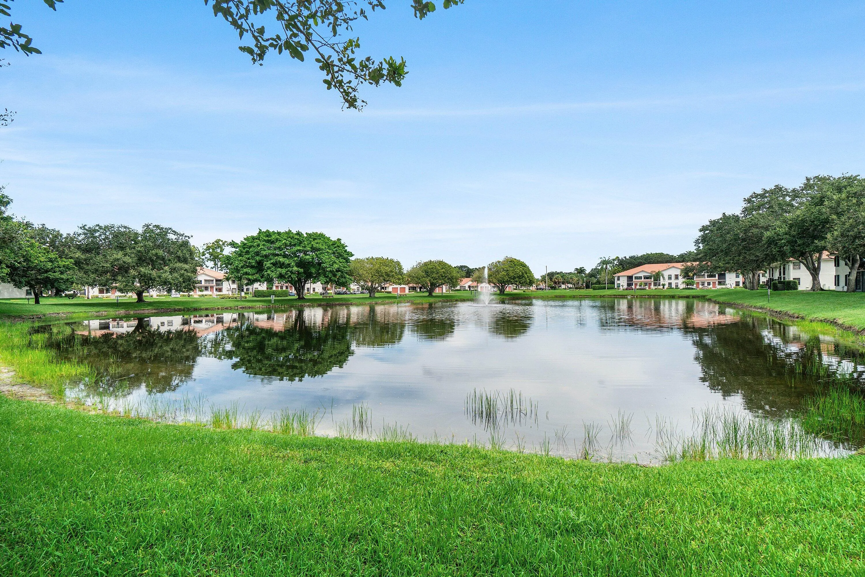 Exterior Lake 2