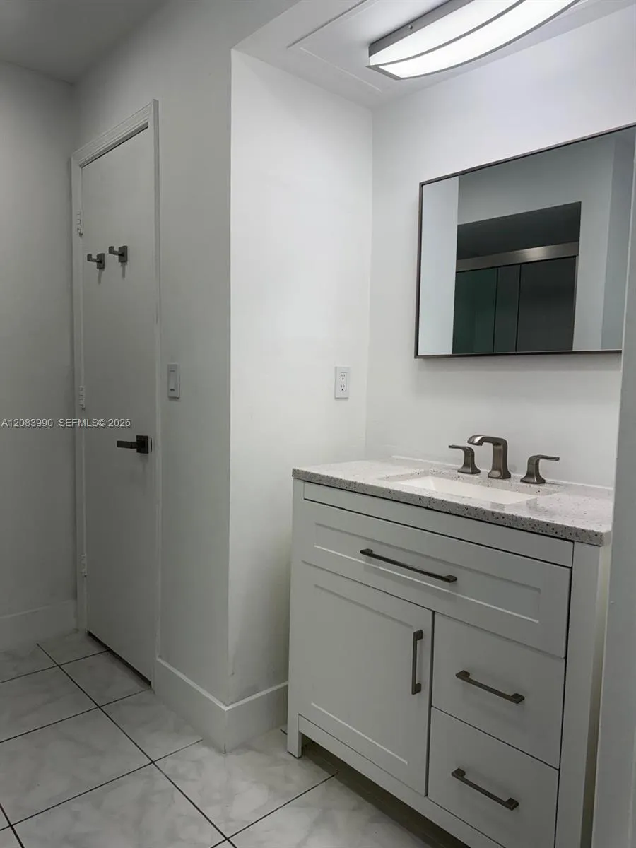 Photo 61