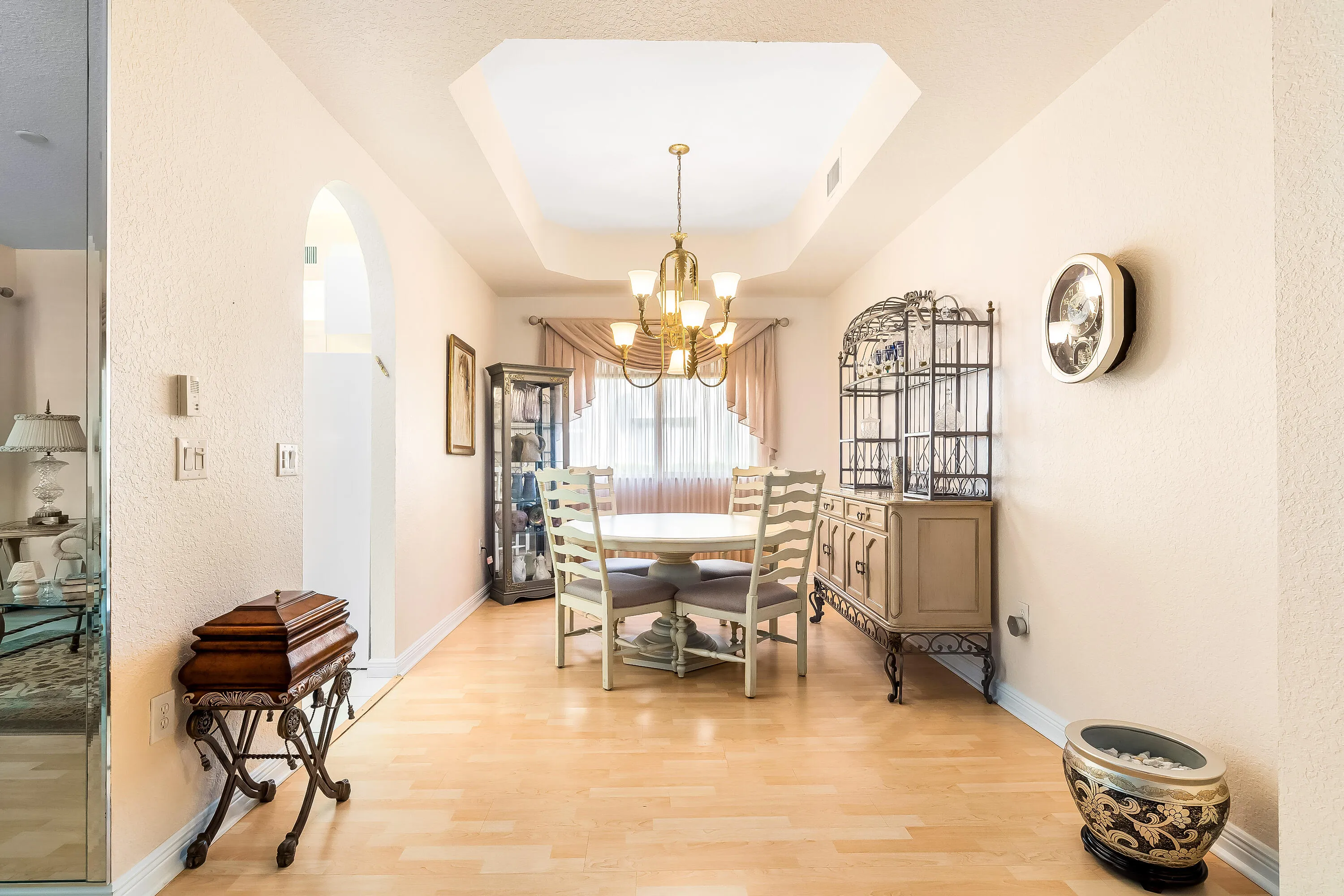 Formal dining room