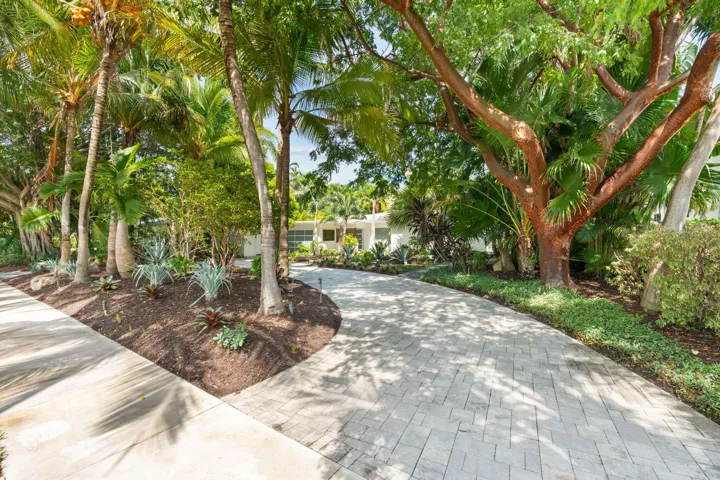 56-web-or-mls-1500 Middle River Dr, Fort