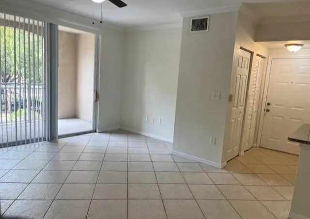 Foyer to FR