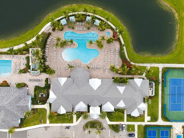 Clubhouse with social hall & lounge