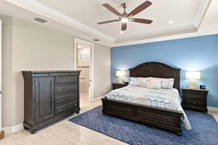 Primary bedroom/suite