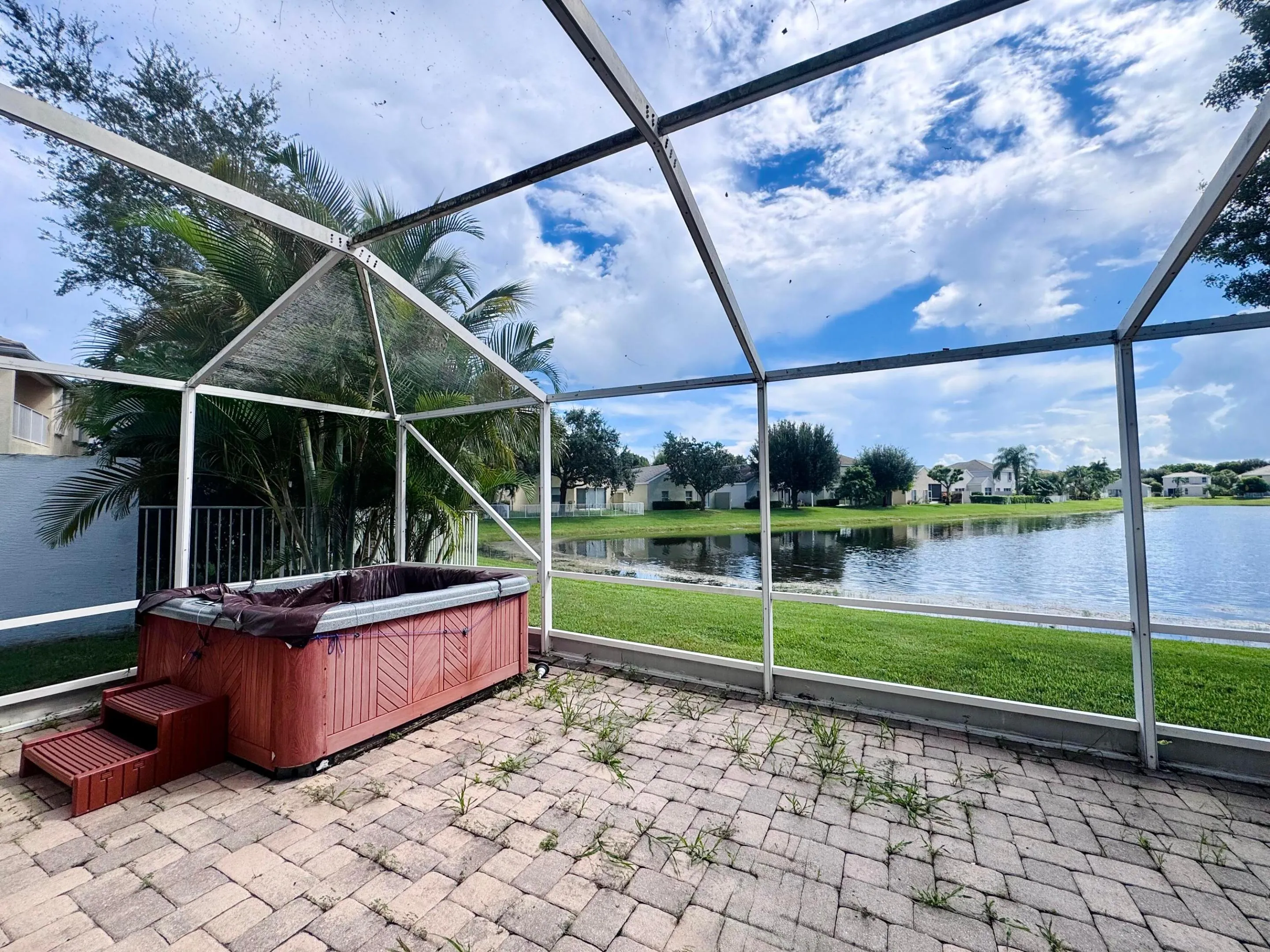Screened patio