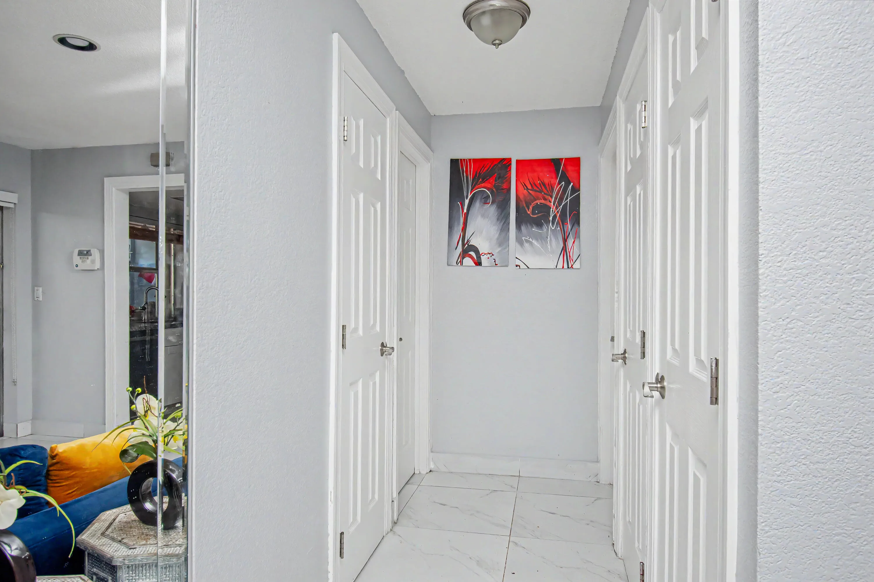 B6B8C1A1-9CA3-4FBA-B9CC-DA010E653CE2