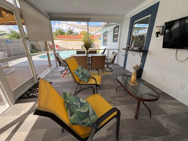 Screened In Porch