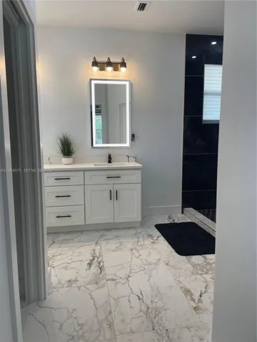 Master bath entrance
