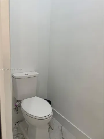 Master Toilet