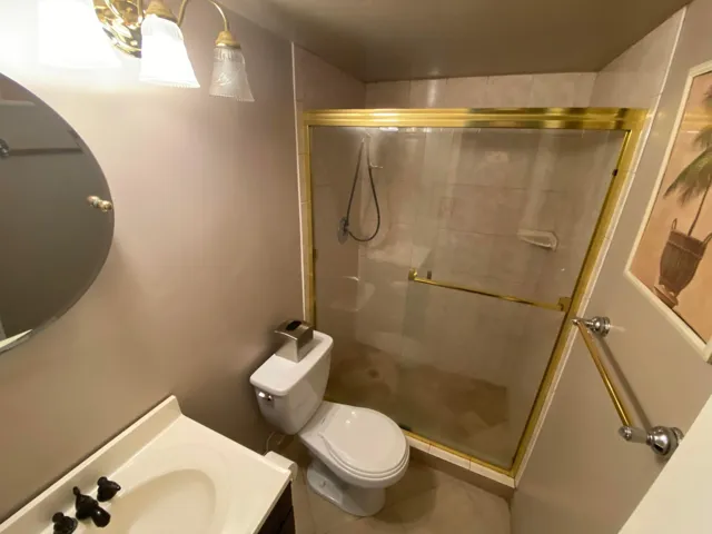 B209-Guest Bathroom