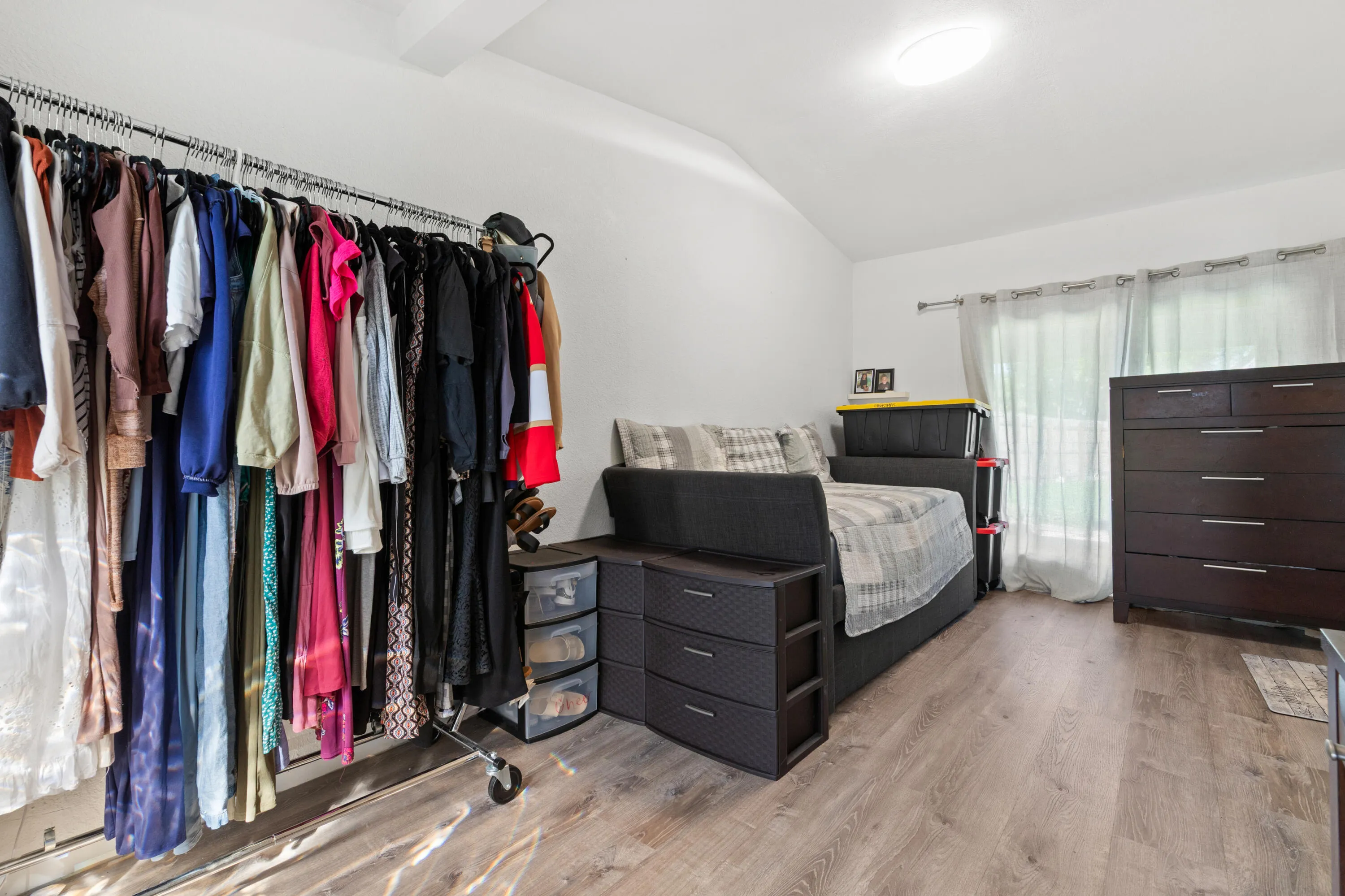 5581 Calico Rd_Large-15