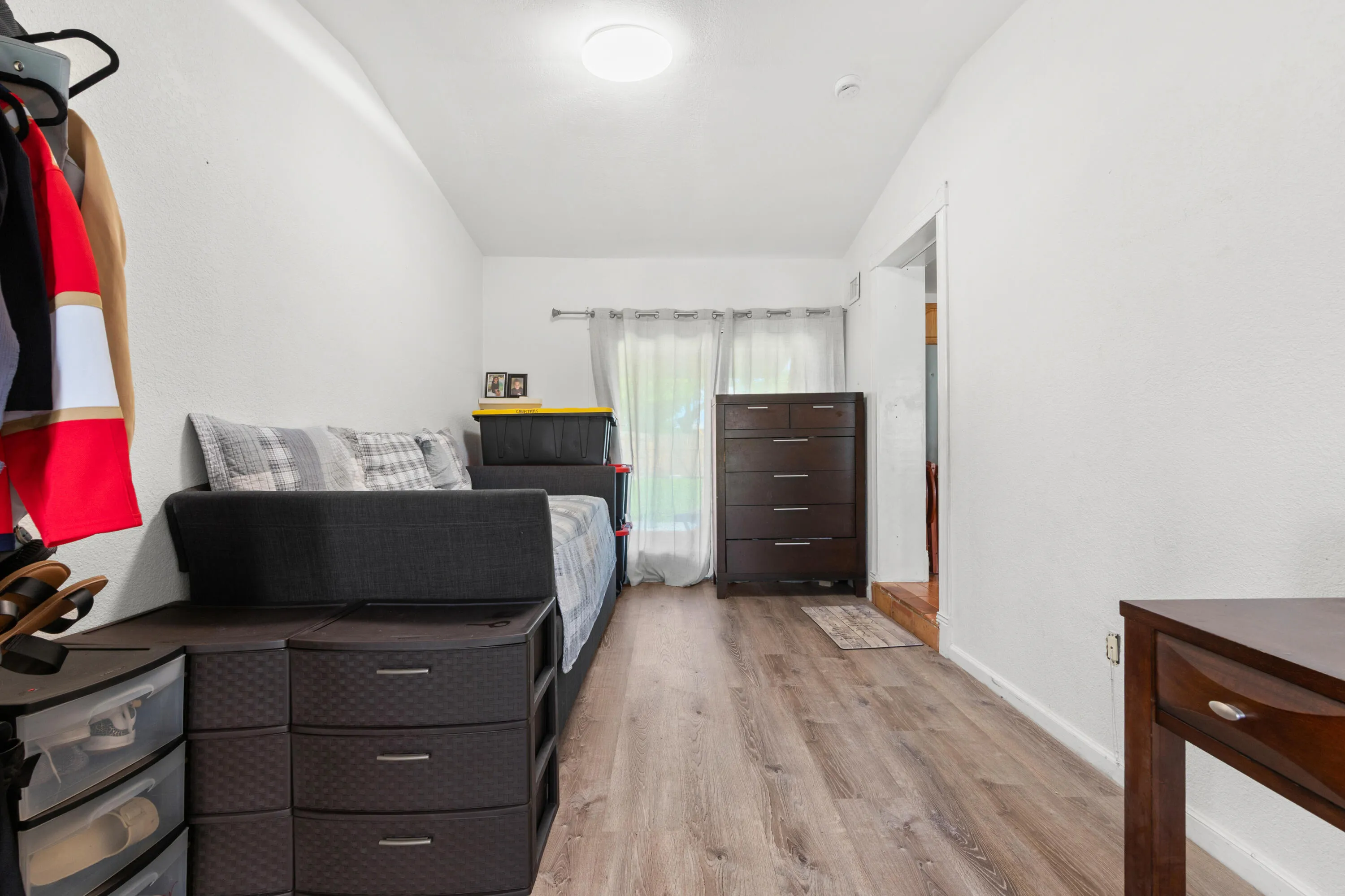 5581 Calico Rd_Large-14