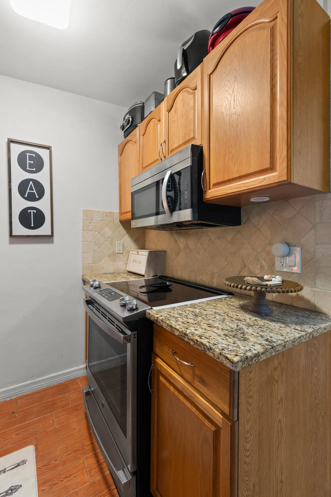 5581 Calico Rd_Large-8