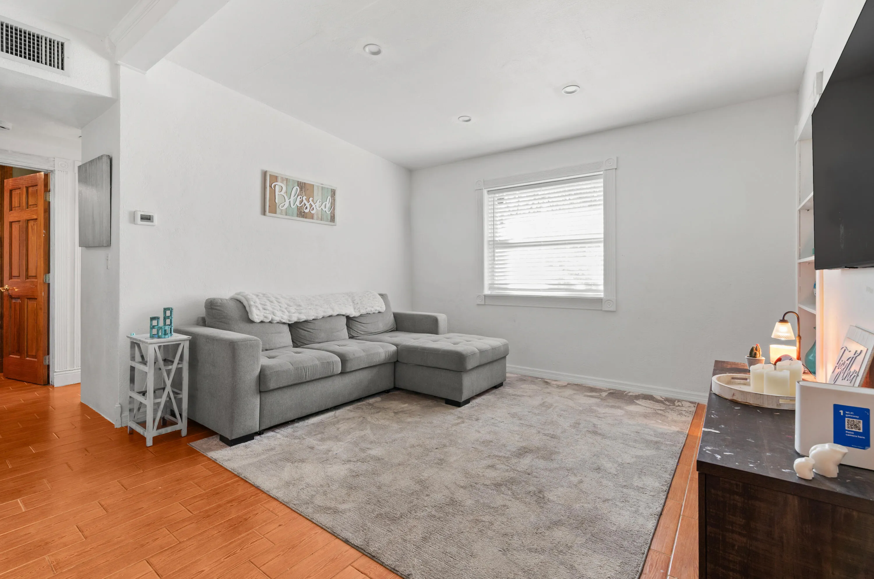 5581 Calico Rd_Large-4