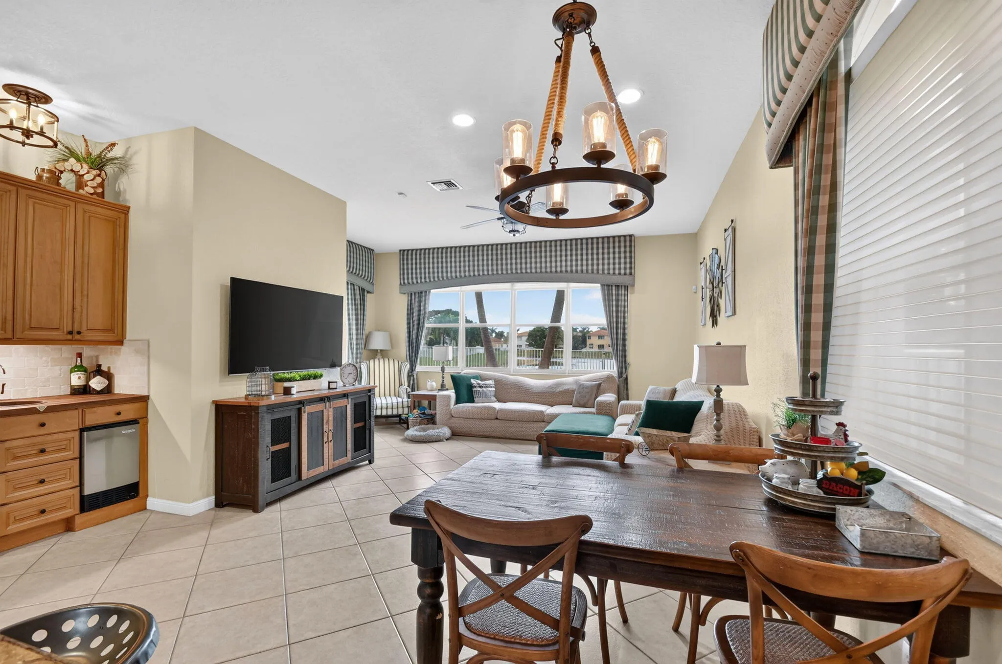Breakfast Nook