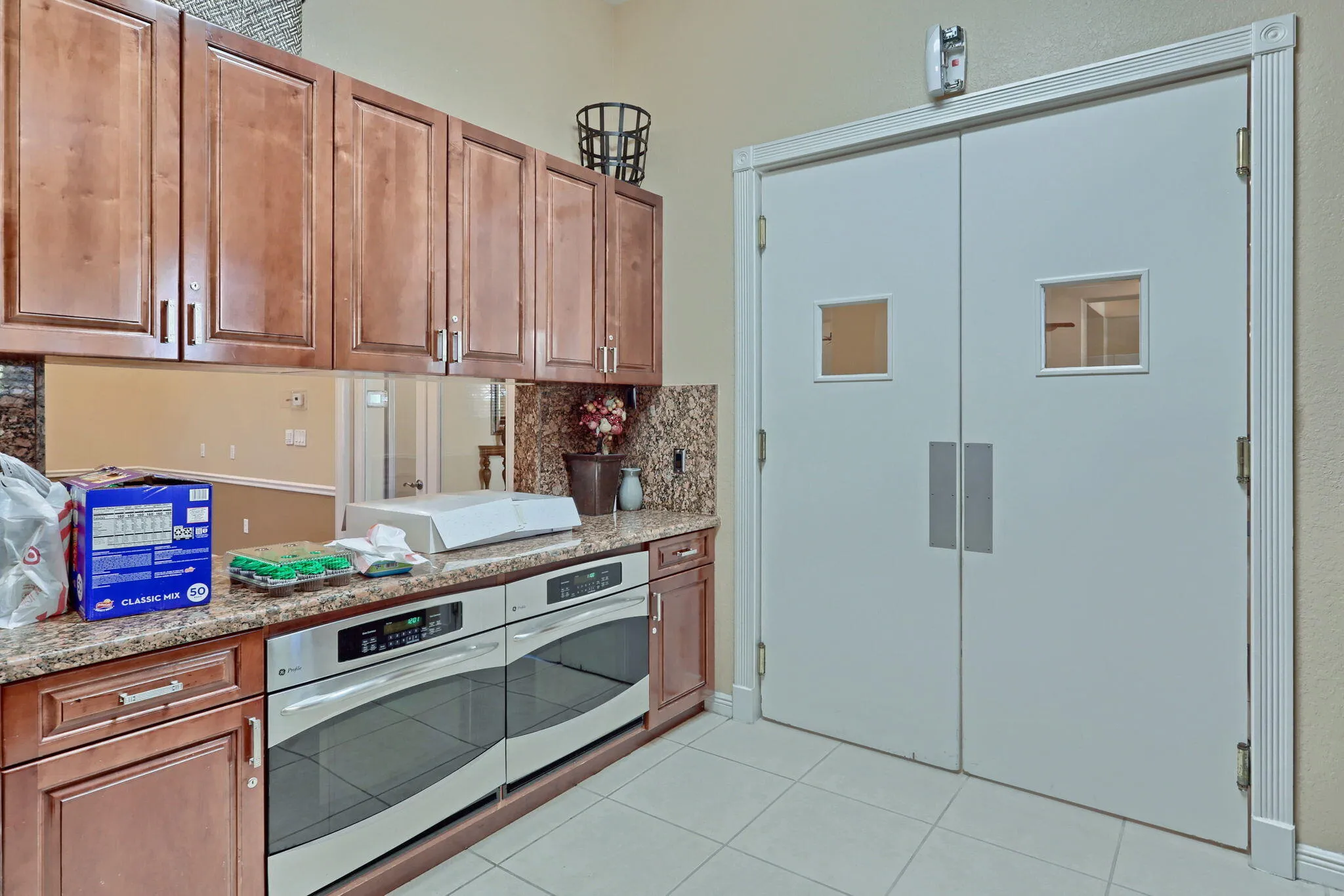 Clubhouse Kitchen