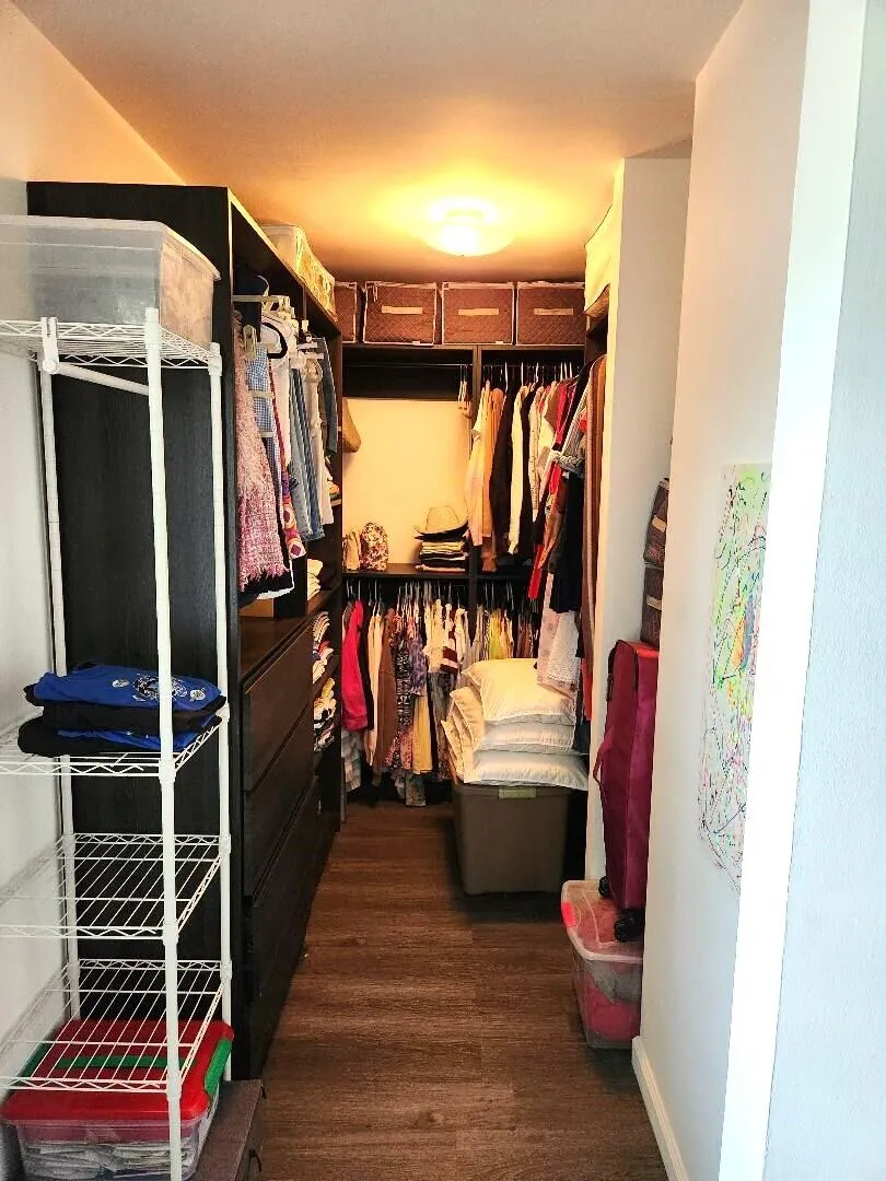 Walk in closet