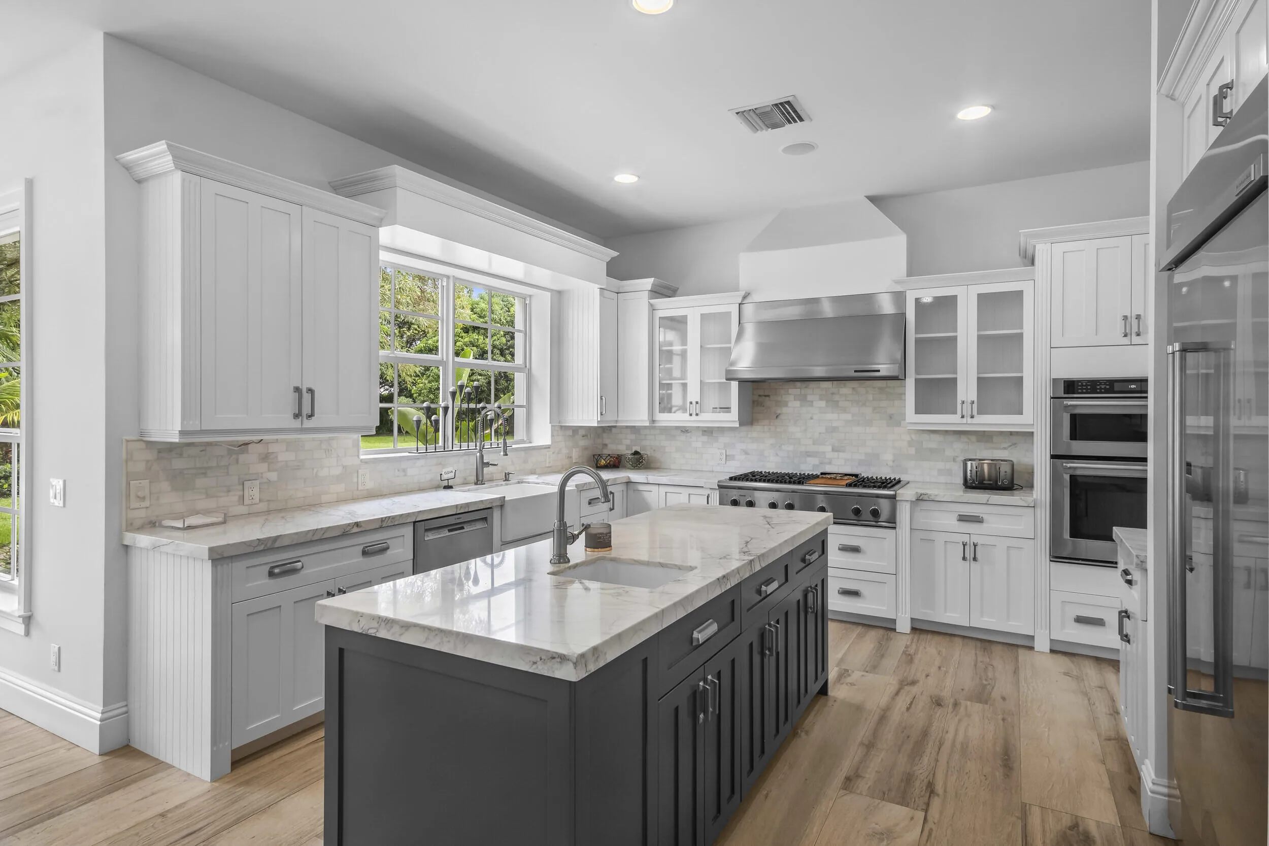 4786 ridgewood rd-17