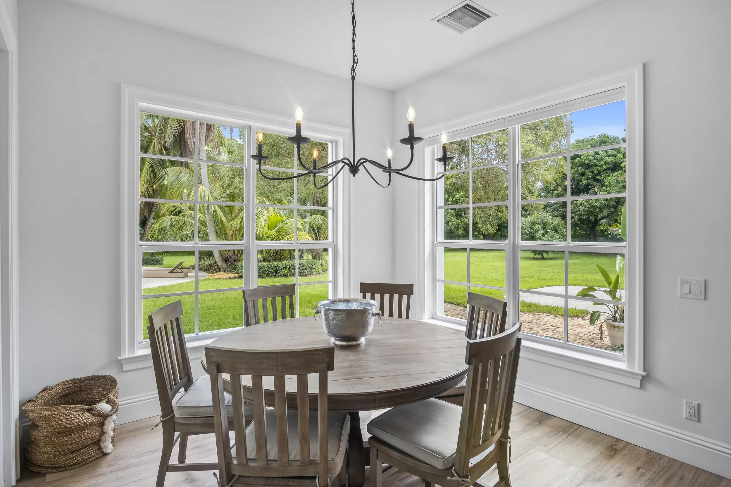 4786 ridgewood rd-28