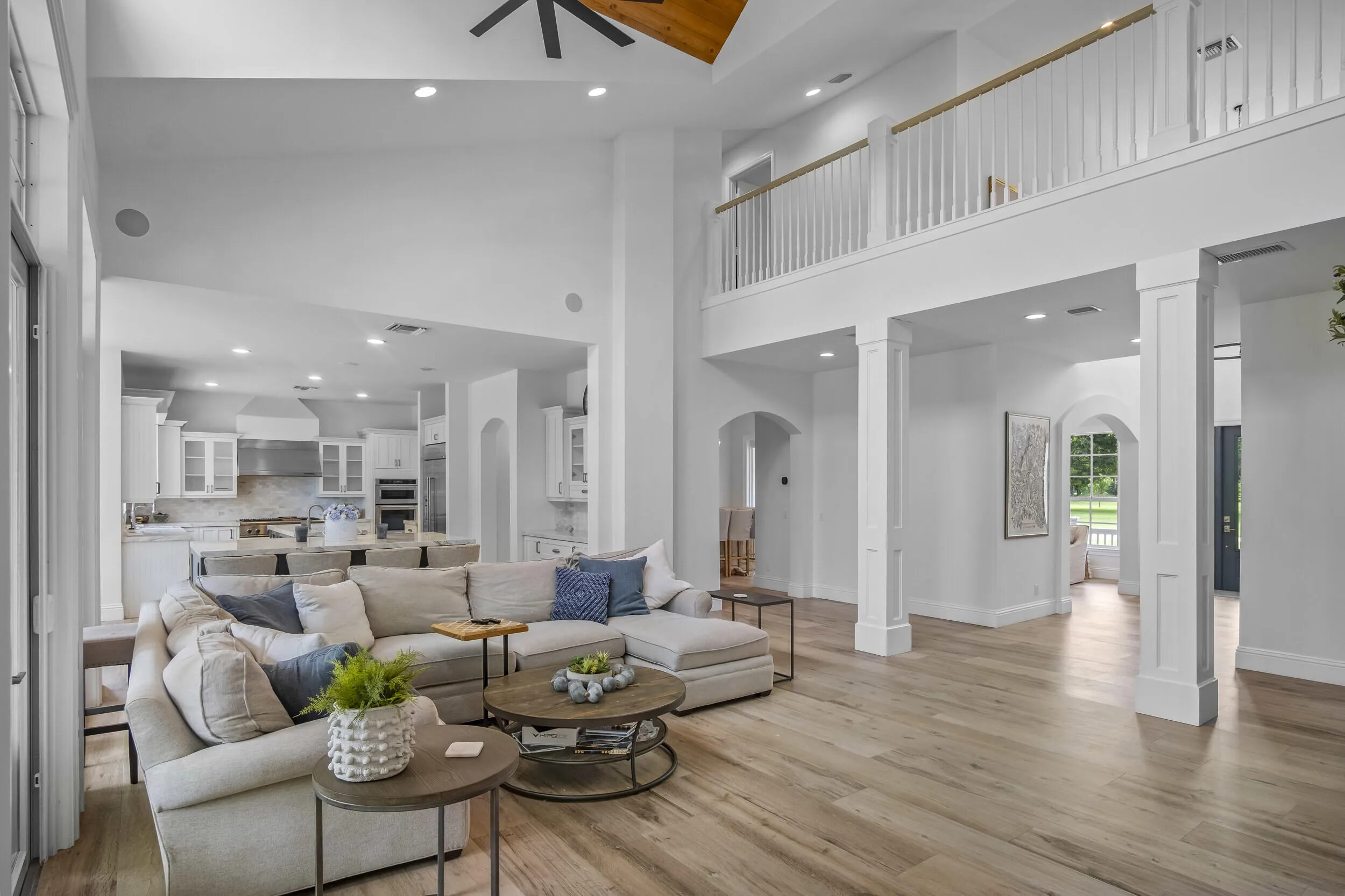 4786 ridgewood rd-33