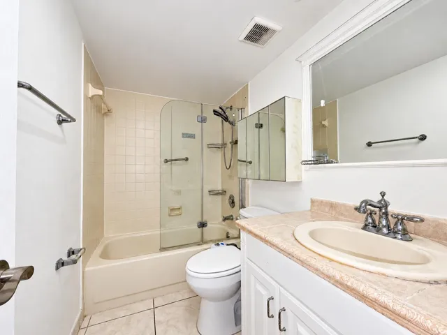 Social Bathroom