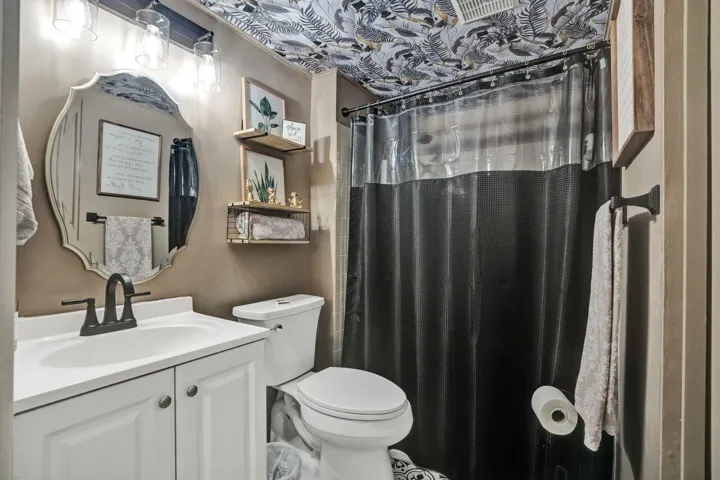Downstairs full bath