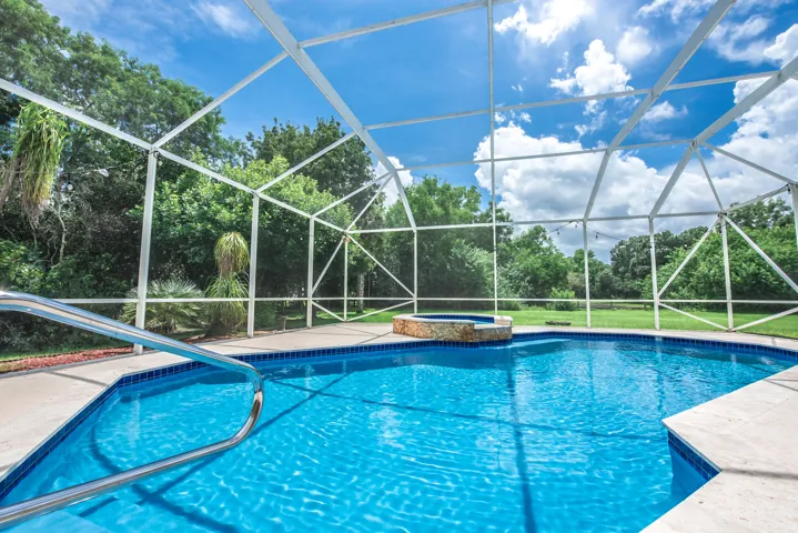 Day pool FL2R